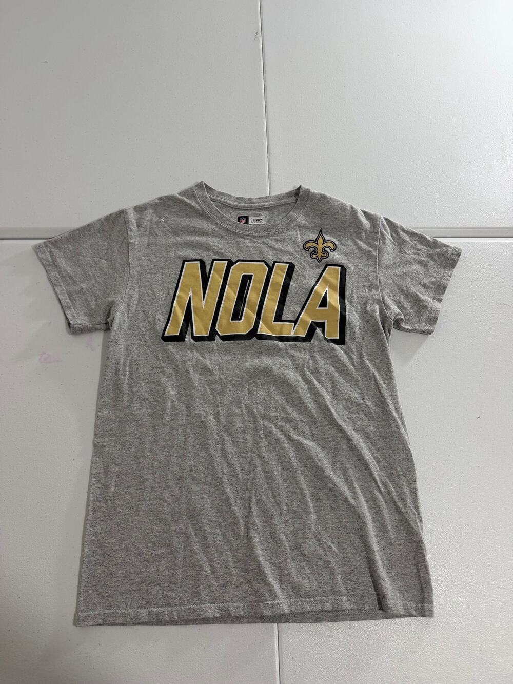 New Orleans Saints NOLA T-Shirt Small Gray NFL Team Apparel Fleur de Lis Tee